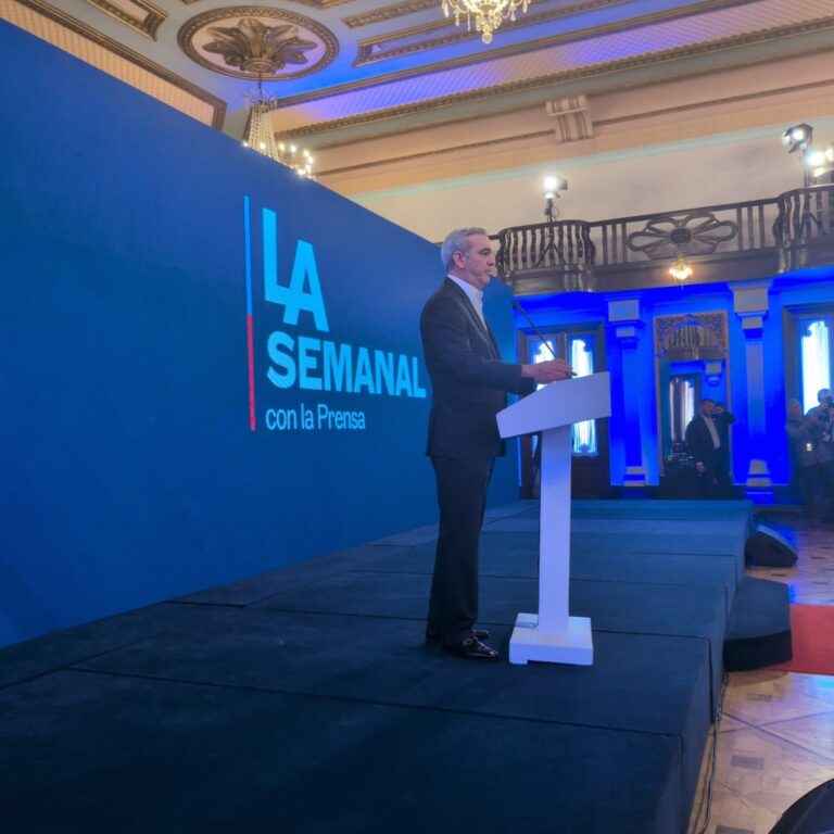 Abinader califica de absurdo el planteamiento de Amnistía Internacional sobre política migratoria