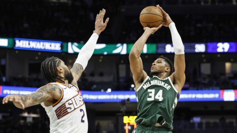 Bucks logran récord del equipo en porcentaje de tiros de campo y vencen 133-123 a Suns