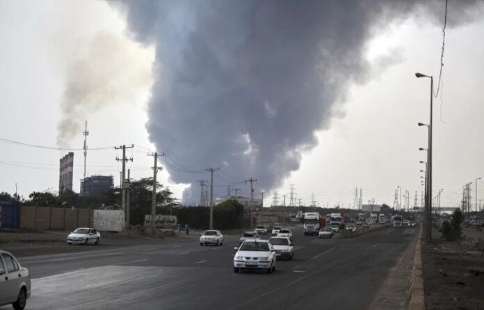 Explosión en puerto de Irán