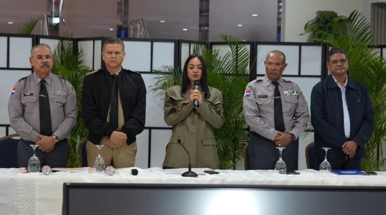 Ministra de Interior, Faride Raful informa fallecidos por tragedia en la discoteca Jet Set aumentan a 231