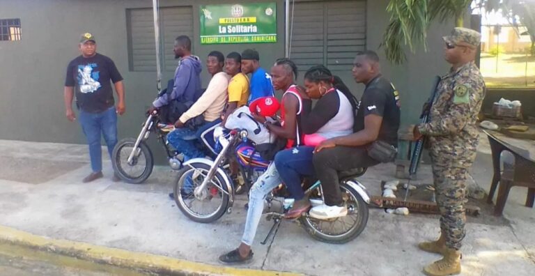 Ejército apresa haitianos que transportaba compatriotas indocumentados