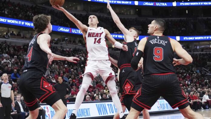 Herro anota 38 puntos y Heat domina a Bulls