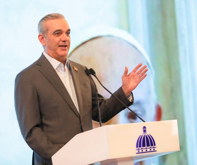 Abinader pasa revista a las 15 medidas del Gobierno para combatir la inmigración ilegal y fortalecer la soberanía nacional