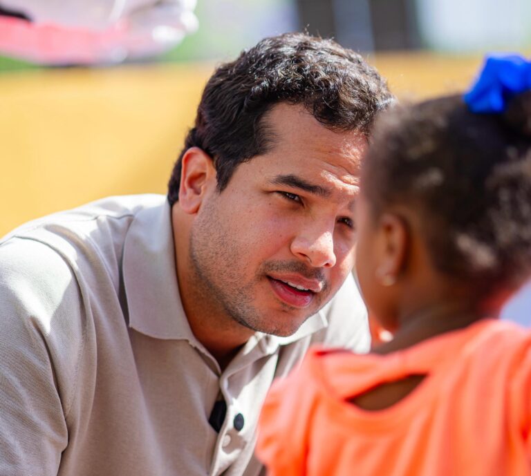 Senaduría DN cubrirá terapias a niños con autismo, desde fondo Gadiel de abril