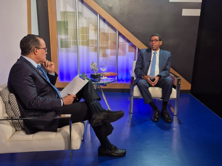 Inocencio García: “Medidas de Trump causan revuelo mundial; Canciller se declara incompetente caso haitiano