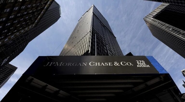 JPMorgan eleva al 60 % las posibilidades de una recesión global tras los aranceles de Trump