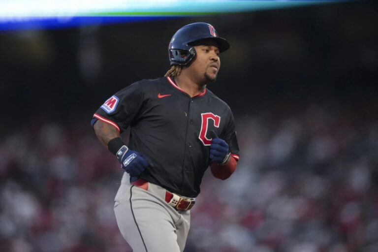 José Ramírez pega jonrón 28; Basallo decide triunfo