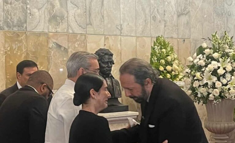 Juan Luis Guerra se despide de Rubby Pérez: “Un gran amigo y compañero”