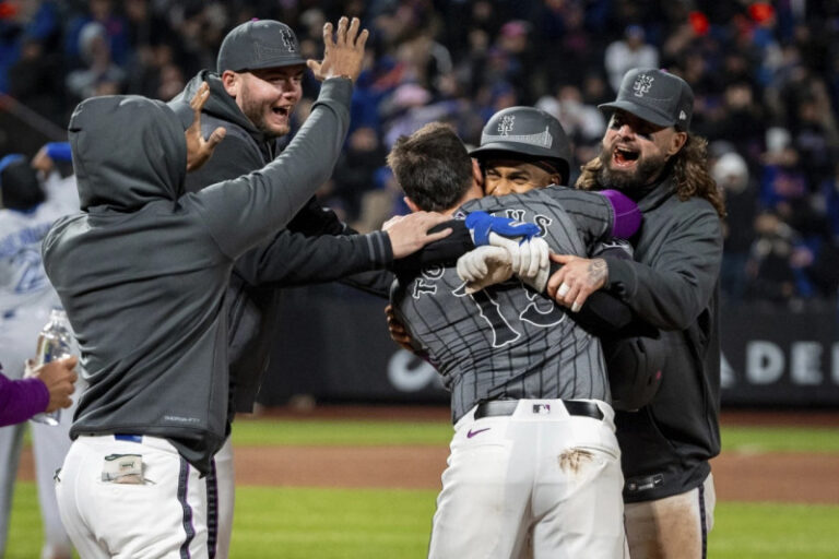Lindor y Winker guían Mets a triunfo sobre los Azulejos