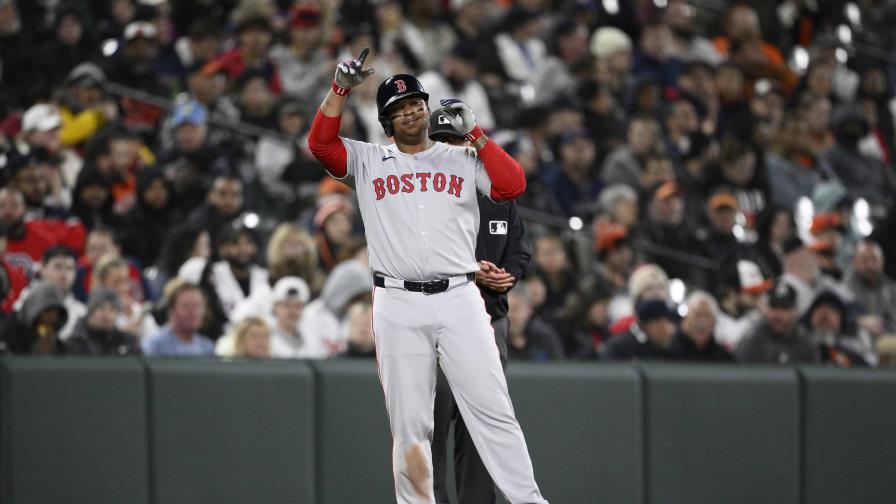 Rafael Devers disparó sus primeros dos hits de la campaña y Boston ganó