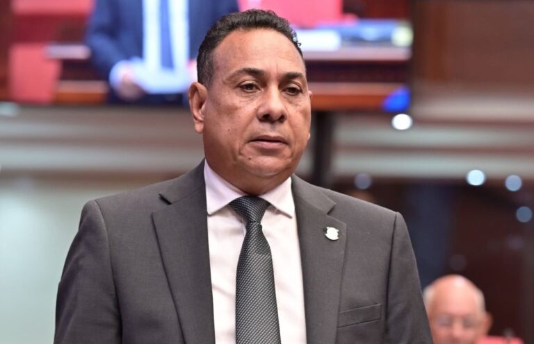 Senador Pedro Tineo somete proyecto de ley que crea el Sistema Nacional de Supervisión y Certificación de Obras Públicas y Privadas