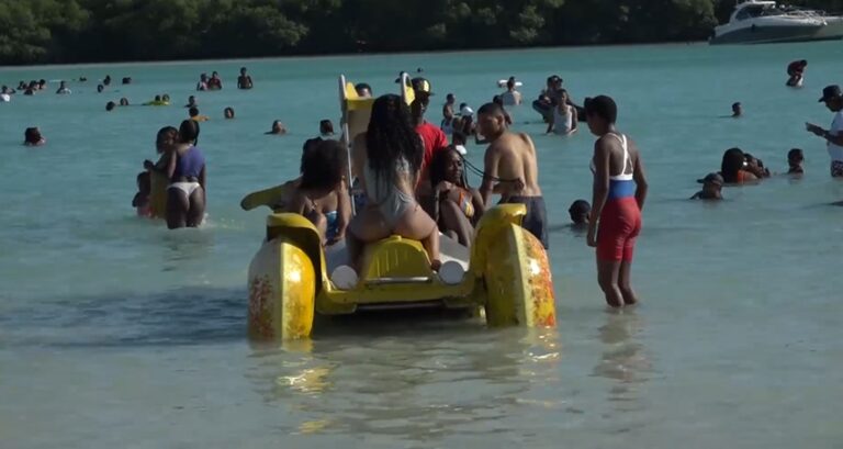 Turismo emite resolución que prohíbe fiestas en playas y balnearios durante Semana Santa