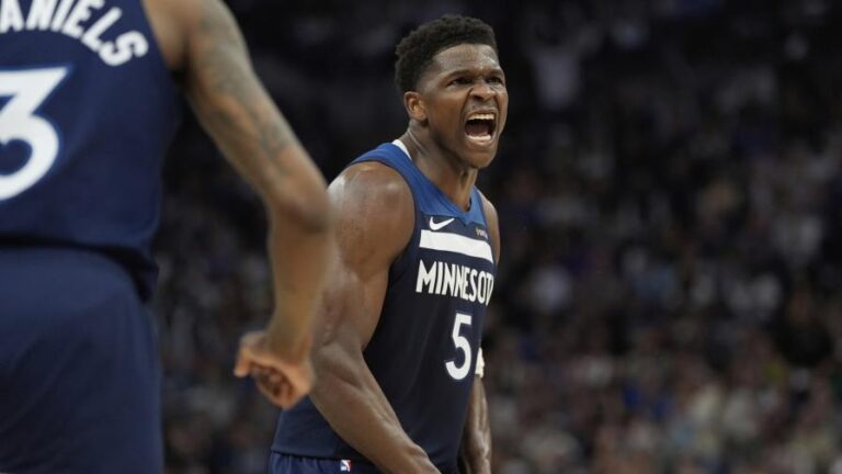 Timberwolves remontan para poner a Lakers cerca de eliminación