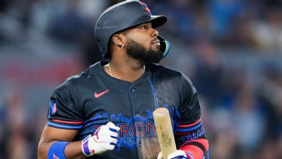 Vladimir Guerrero y Blue Jays acuerdan por 500 millones de dólares, según fuentes