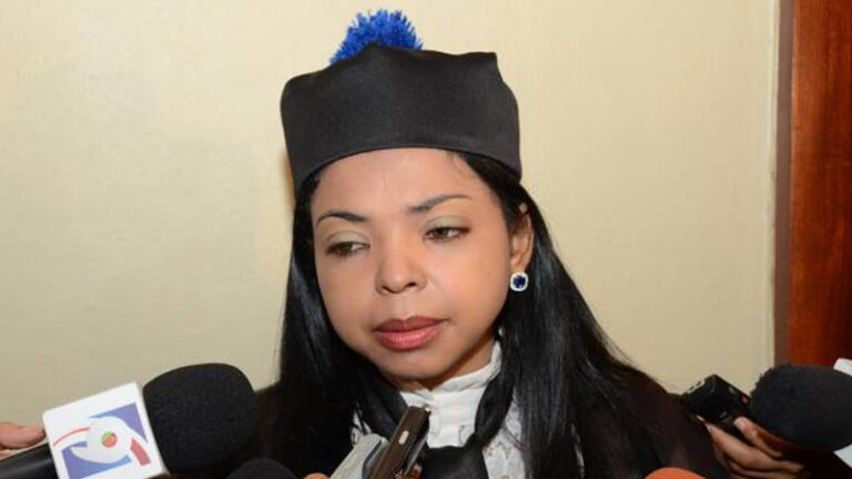 Procuradora General advierte eliminar inmediatamente cualquier foto o video de violación grupal en Villa González