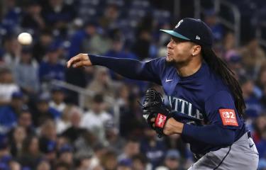 Luis Castillo consigue su segunda victoria, Seattle supera a Toronto