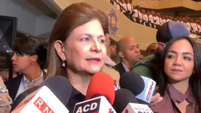 Reportaje- Agresividad seguridad algunos funcionarios con la prensa sigue escalando , la vice pide excusa