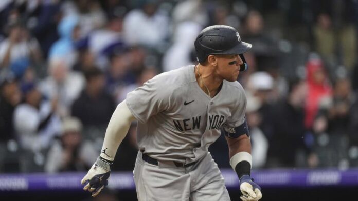 Aaron Judge ayuda a los Yankees
