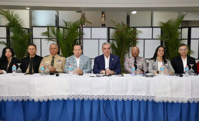 Presidente Abinader encabeza reunión de seguimiento al Plan de Seguridad Ciudadana