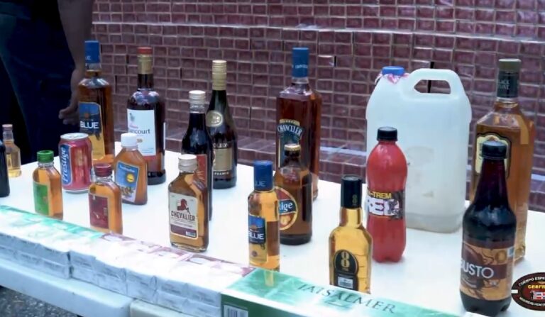 Cesfront incauta en la frontera un enorme contrabando de cigarrillos, bebidas energizantes y clerén