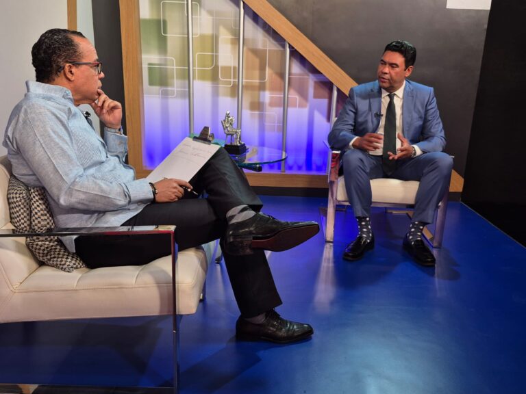 Rafael Barón Duluc: “Me amenazaron con quemar mi casa; líderes deben tomar decisiones sobre migración”