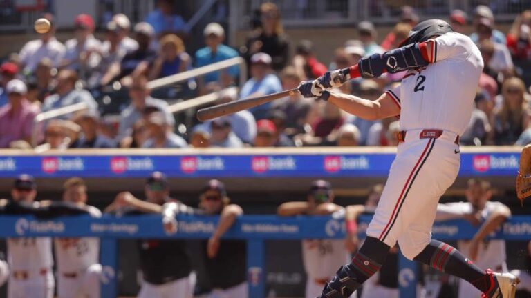 Con doble de Brooks Lee los Mellizos superan a Orioles y barren la serie