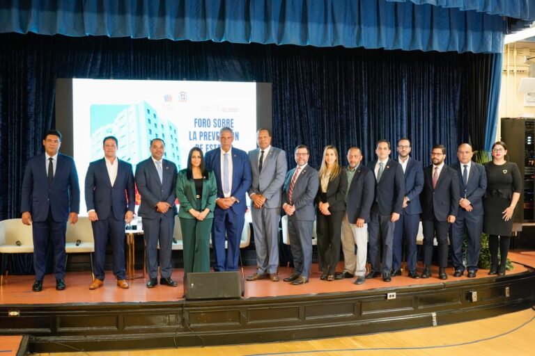 Defensor del Pueblo y Consulado Dominicano en NY realizan foro para prevenir estafas inmobiliarias