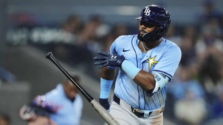 Grand slam de Junior Caminero en la 9na da triunfo a Rays ante Azulejos