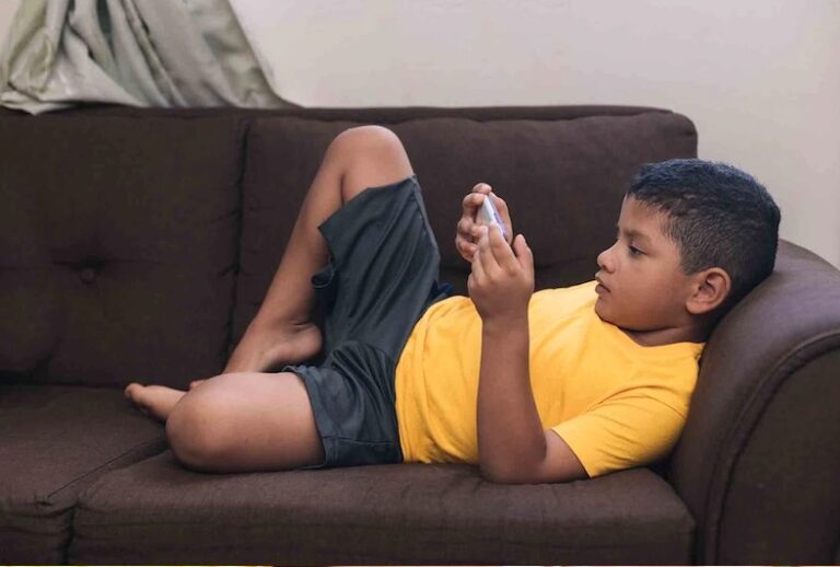 Siete razones para evitar que tus hijos usen la tecnología sin control