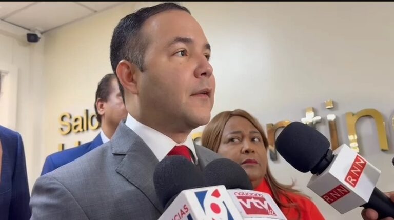 PLD acudirá con actitud de escucha y responsabilidad a reunión con Abinader y expresidentes, afirma Johnny Pujols