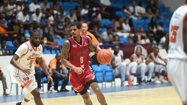 Metros ganan su cuarto al hilo y los Indios le quitan el invicto a Cañeros