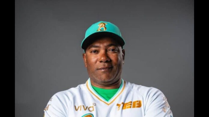 Nombran a Miguel Tejada dirigente en el béisbol mexicano