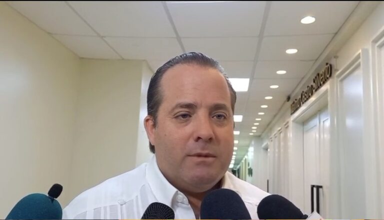 Ministro Paliza valora decisión que mandó a la cárcel a 10 por desfalco al SeNaSa