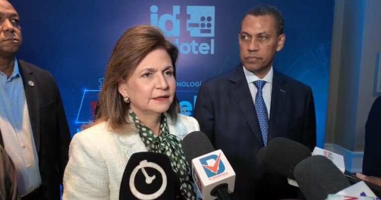 «Nos compete a todos» dice Vicepresidenta Peña sobre tema haitiano; espera expresidentes acudan a reunión en Palacio