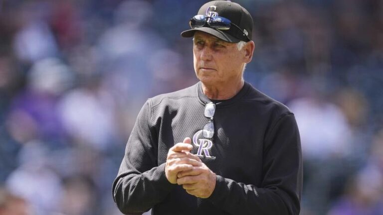 Rockies despiden al manager Bud Black luego de la derrota ante Padres
