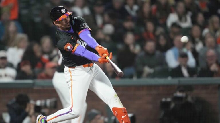 Willy Adames aporta un jonrón de dos carreras a la victoría de los Gigantes sobre los Dbacks