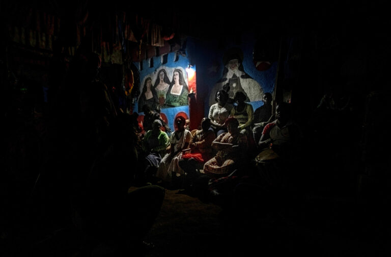 Obra de las bandas? Haití está a oscuras tras ingreso de desconocidos a su principal hidroeléctrica