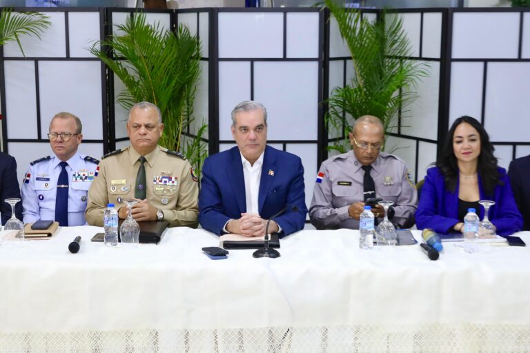Presidente Abinader encabeza reunión de seguimiento al Plan de Seguridad Ciudadana