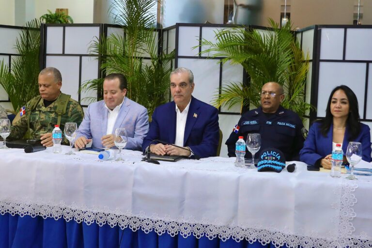 Presidente Abinader encabeza reunión de seguimiento al Plan de Seguridad Ciudadana