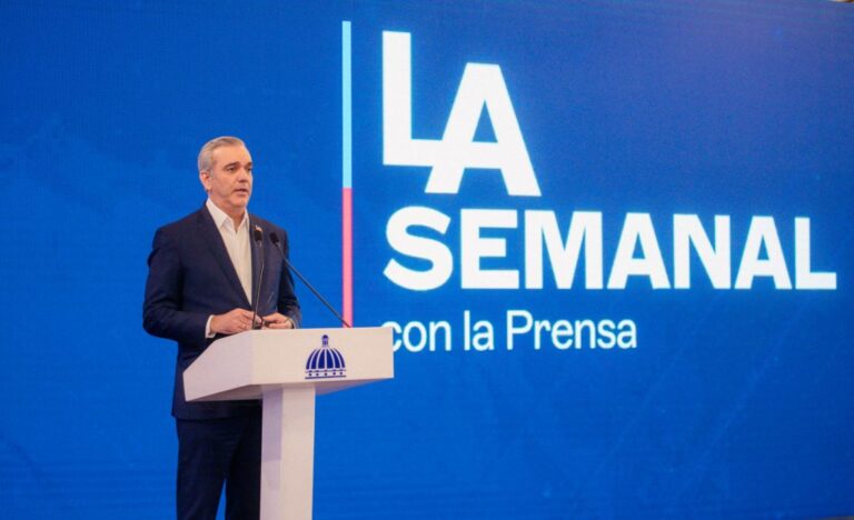 Presidente Abinader dice oposición quiere dejar a más de dos millones de afiliados sin seguro y niega crisis en Senasa