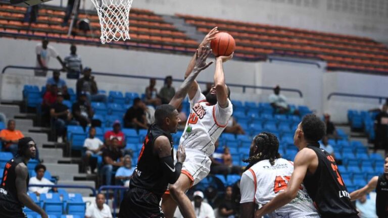 Cañeros terminan racha de triunfos de Reales en la LNB
