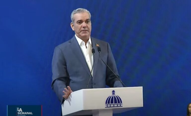 Presidente Luis Abinader dice Gobierno evalúa solicitud de Venezuela de reabrir el espacio aéreo