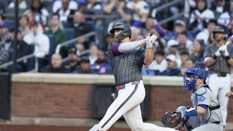 Con dos vuelacercas de Alonso, los Mets ganan y se afirman en la punta de su división