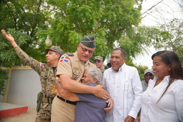 Ministerio de Defensa realiza operativo médico en Duvergé en beneficio de miles de residentes