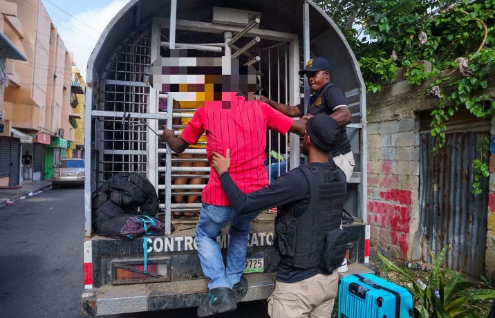 Migración apresa 1,691 haitianos indocumentados y repatria 665
