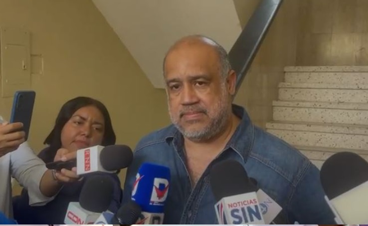 Miguel Valerio desmiente vínculo directo de Antonio Espaillat con alegado testigo; rechaza haya sido amenazado