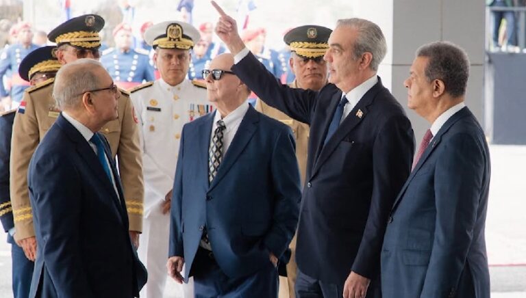 Reportaje- Cumbre entre Abinader y los tres expresidentes es el acontecimiento político más destacado del 2025