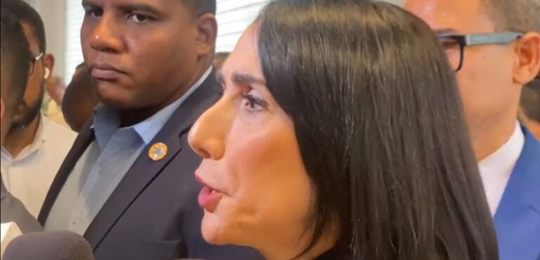 Raquel Arbaje asegura niños afectados por tragedia del Jet Set “no van a quedar desamparados”