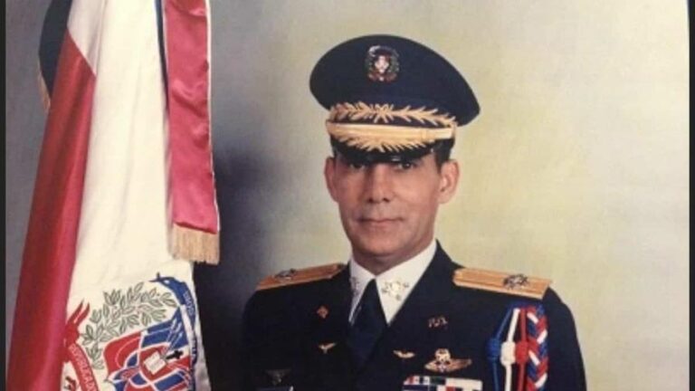 Fallece Rojas Tabar, el general que desafió al Presidente Leonel Fernández en el 1996