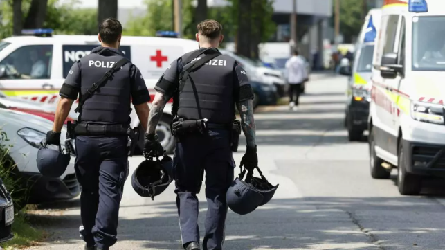 Confirman diez muertos en un tiroteo en un instituto en Austria